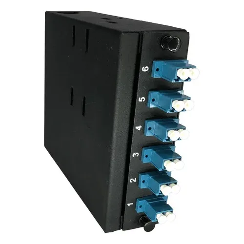 Distribuidor MINI SM con 12 conectores LC (completo) - https://www.matcomsa.com.ar